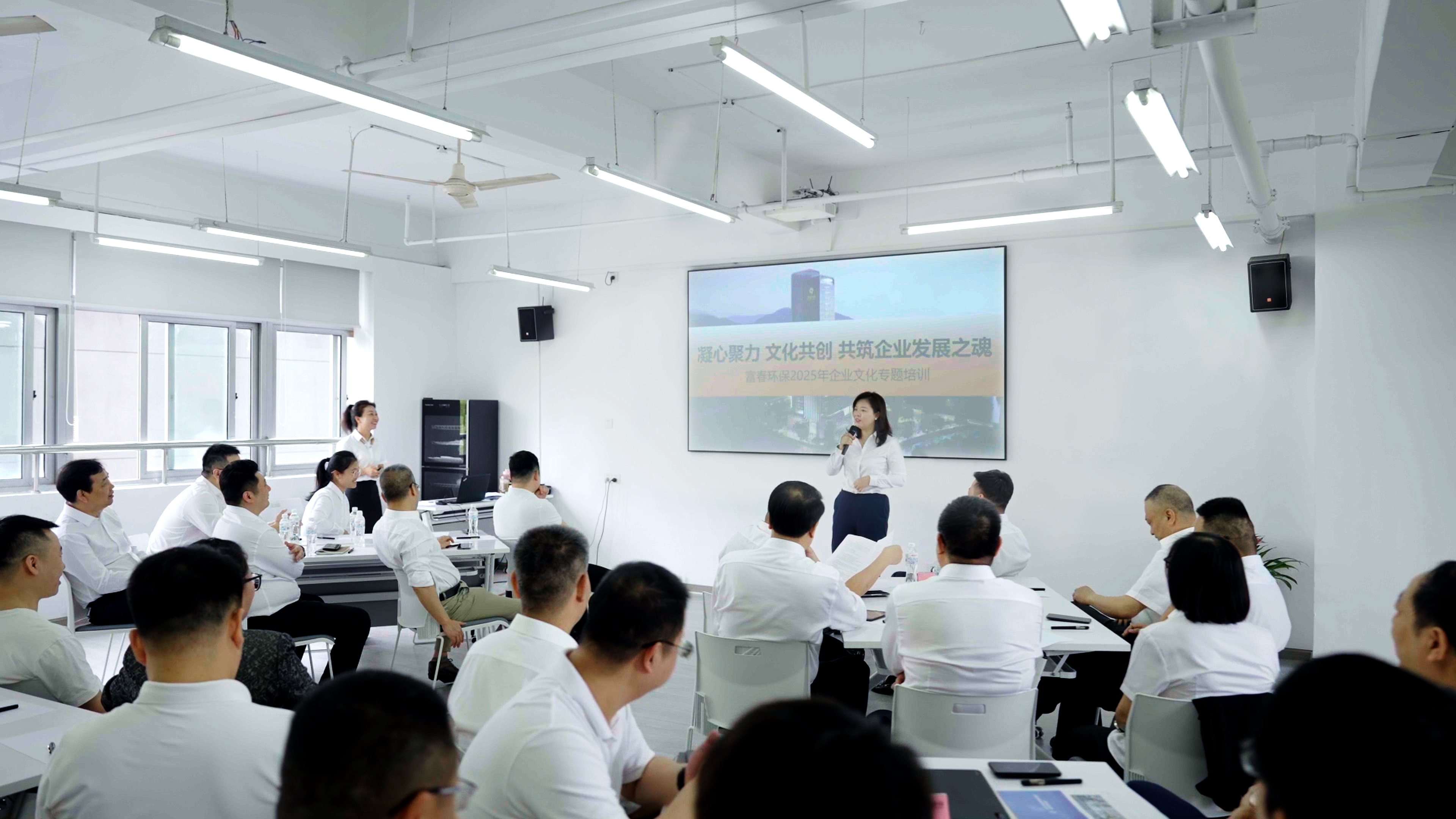 ���ľ��� �Ļ���������������ʱ����2025����ҵ�Ļ�ר����ѵԲ������?