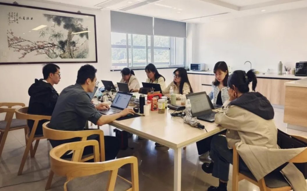 ���Ǹ��� нЧ˫�������ڶ���BIPн������ר����ѵ�ֳɾ���