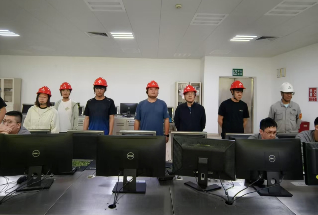 �ֵܵ�λ���ý��������ǰ��顱���� ��������ˮƽ����