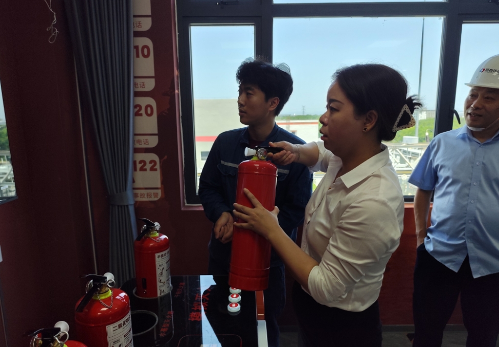 ������ʱ������ί�����һ�и�������Դ���ϲ�����չ�徲ר����