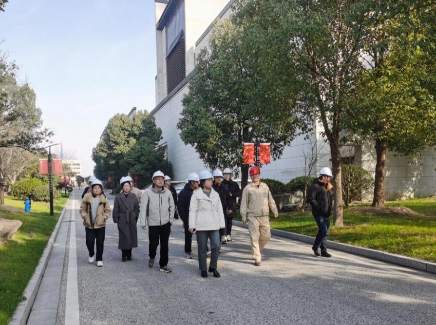 ��ί��ǡ����³����ʶӸ���ҵ糧�Ա�ѧϰ